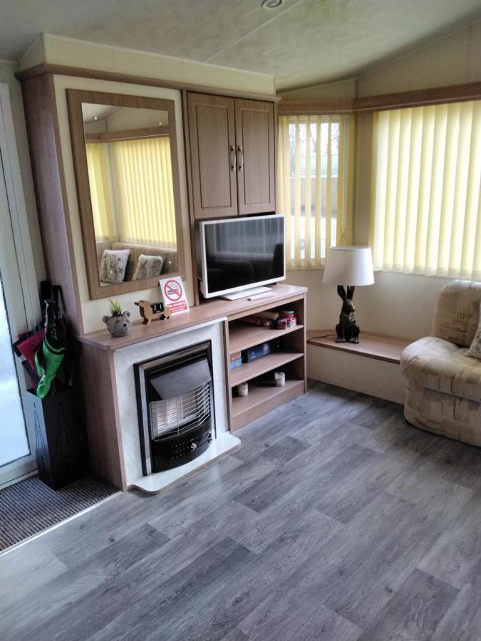 19 Laurel Close Highly Recommended 6 Berth Holiday Home With Hot Tub In Prime Location タターズホール エクステリア 写真