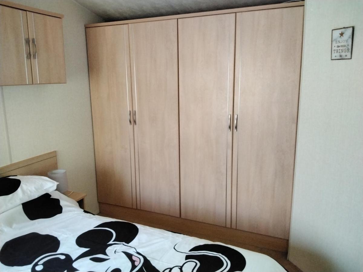 19 Laurel Close Highly Recommended 6 Berth Holiday Home With Hot Tub In Prime Location タターズホール エクステリア 写真